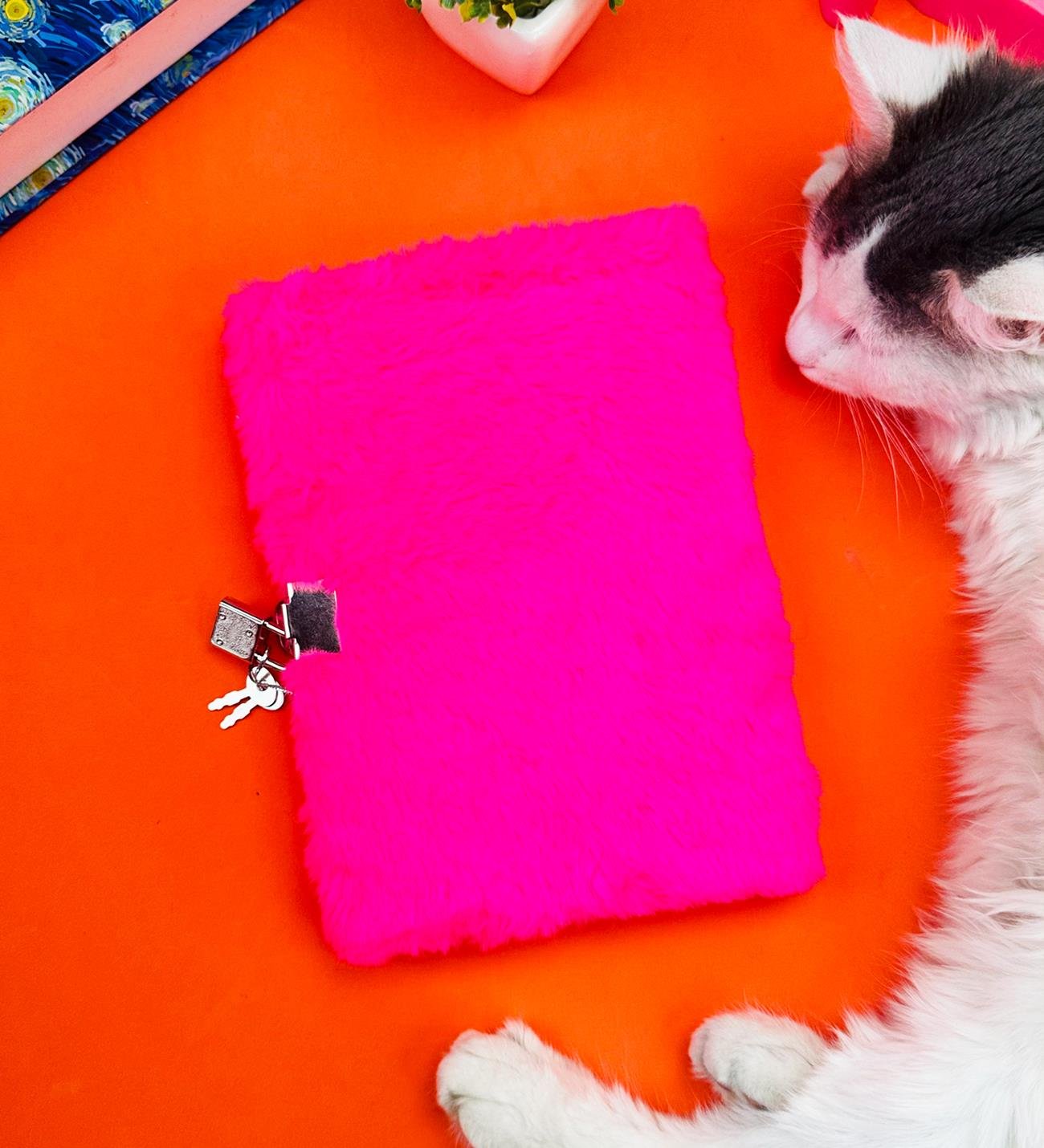 Sevimli Köpek Tasarımlı Kilitli Peluş DeftergiftmodaBM-1056	