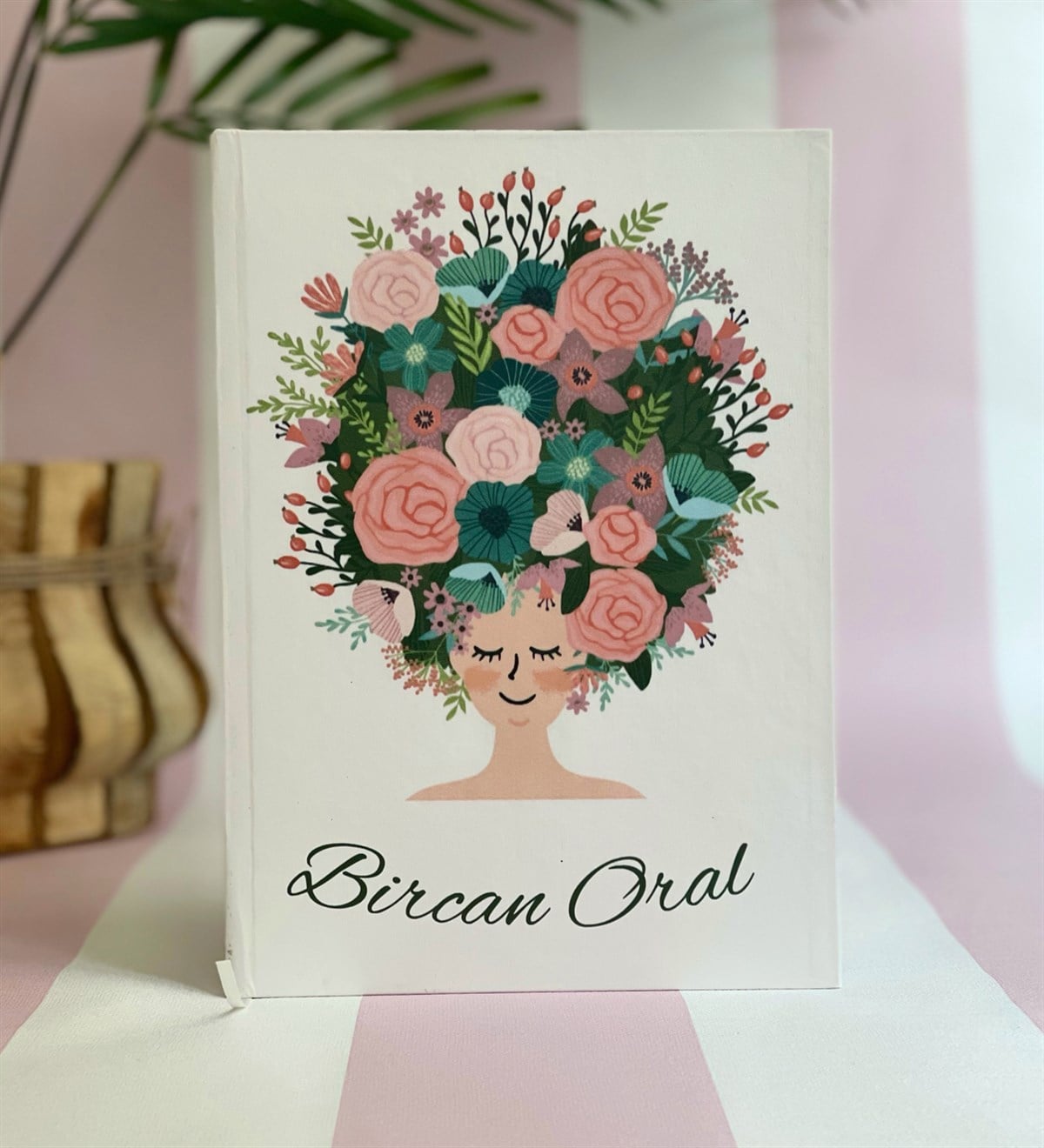 Kişiye Özel Çiçek Kadın Tasarımlı Tarihsiz AjandaGiftmodaGmd100050