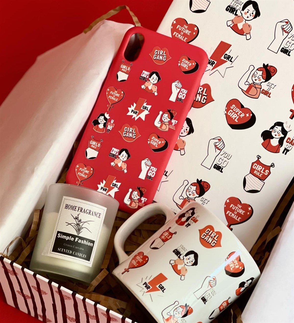  Iphone Telefon Kılıflı Girl Gang Tasarımlı Kadınlara Özel Hediye SetiGiftmodaGmhs100451