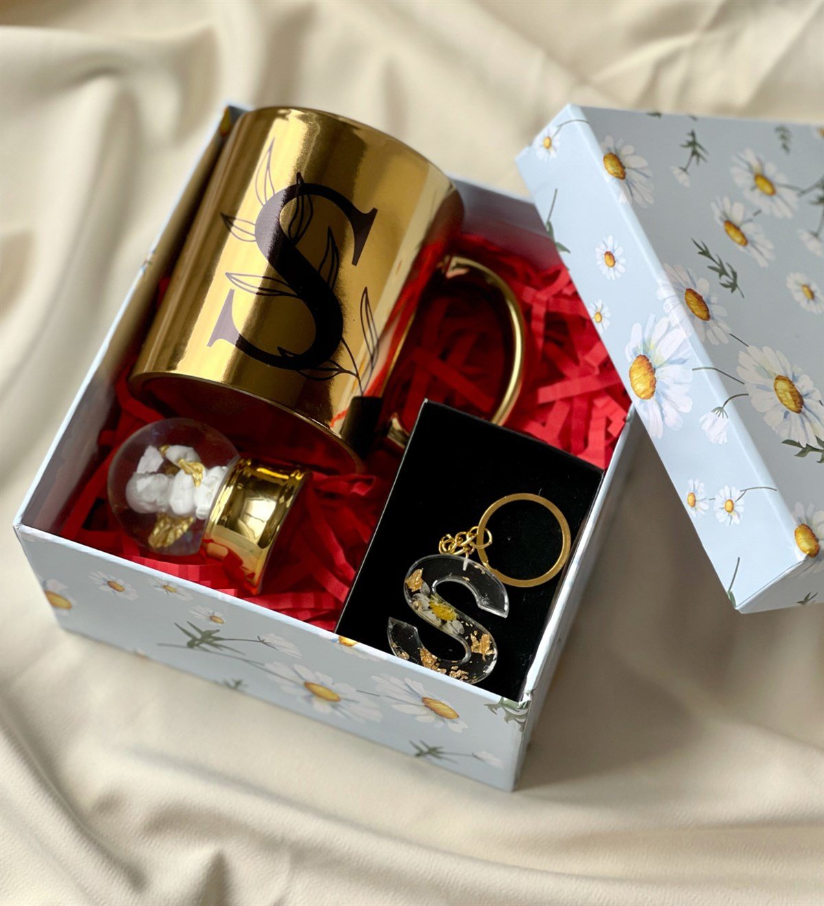 Özel Kutulu Gold Epoksi Anahtarlık Kupa Ve Mini Melek Kar Küresi Hediye SetigiftmodaGmhs100659