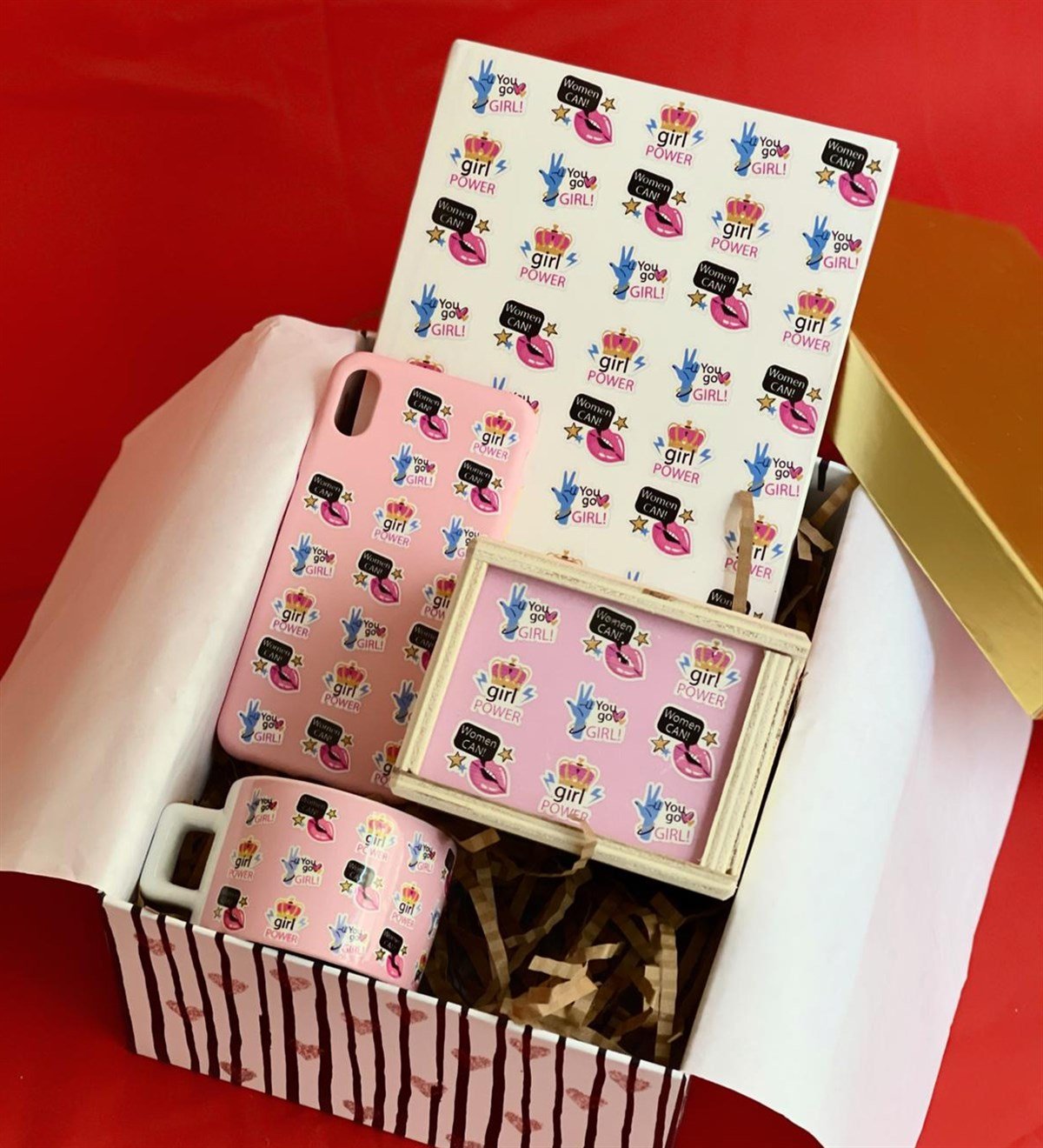 Iphone Telefon Kılıflı Women Can Tasarımlı Kadınlara Özel Hediye SetiGiftmodaGmhs100437