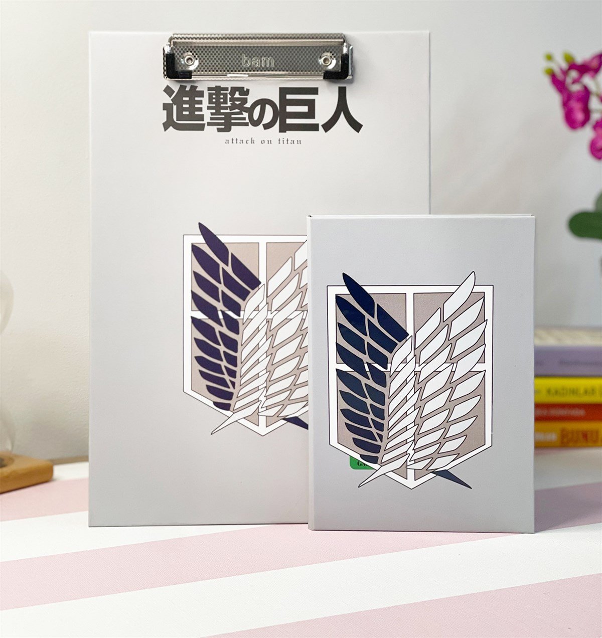 Attack On Titan Tasarımlı Sekreterlik Ve Lastikli Defter SetgiftmodaGmhs101203
