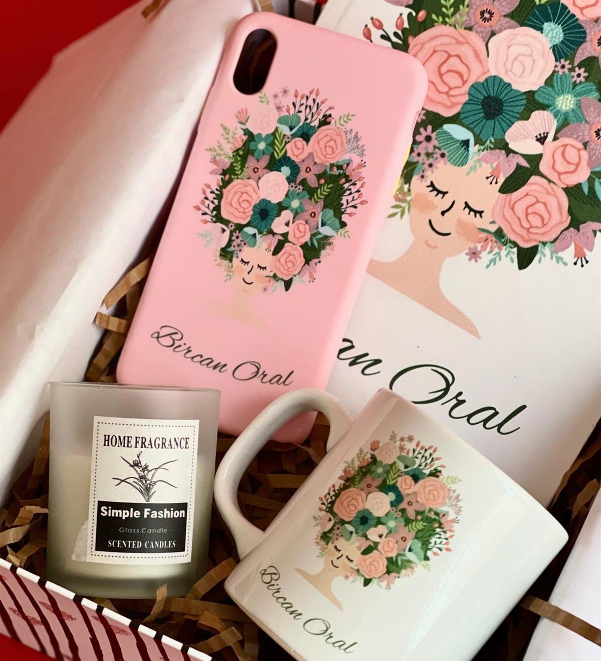  Kişiye Özel Iphone Telefon Kılıflı Çiçek Kadın Tasarımlı Kadınlara Özel Hediye Seti GiftmodaGmhs100452