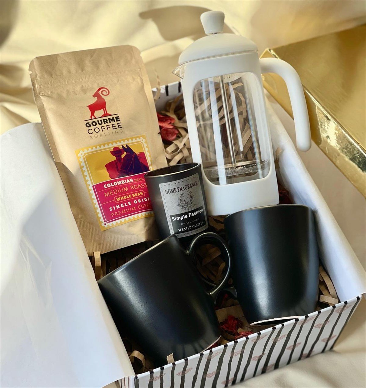 Siyah 2'li bulut Kupa Beyaz French Press Filtre Kahve Ve Kokulu Mum SetgiftmodaGmhs100747