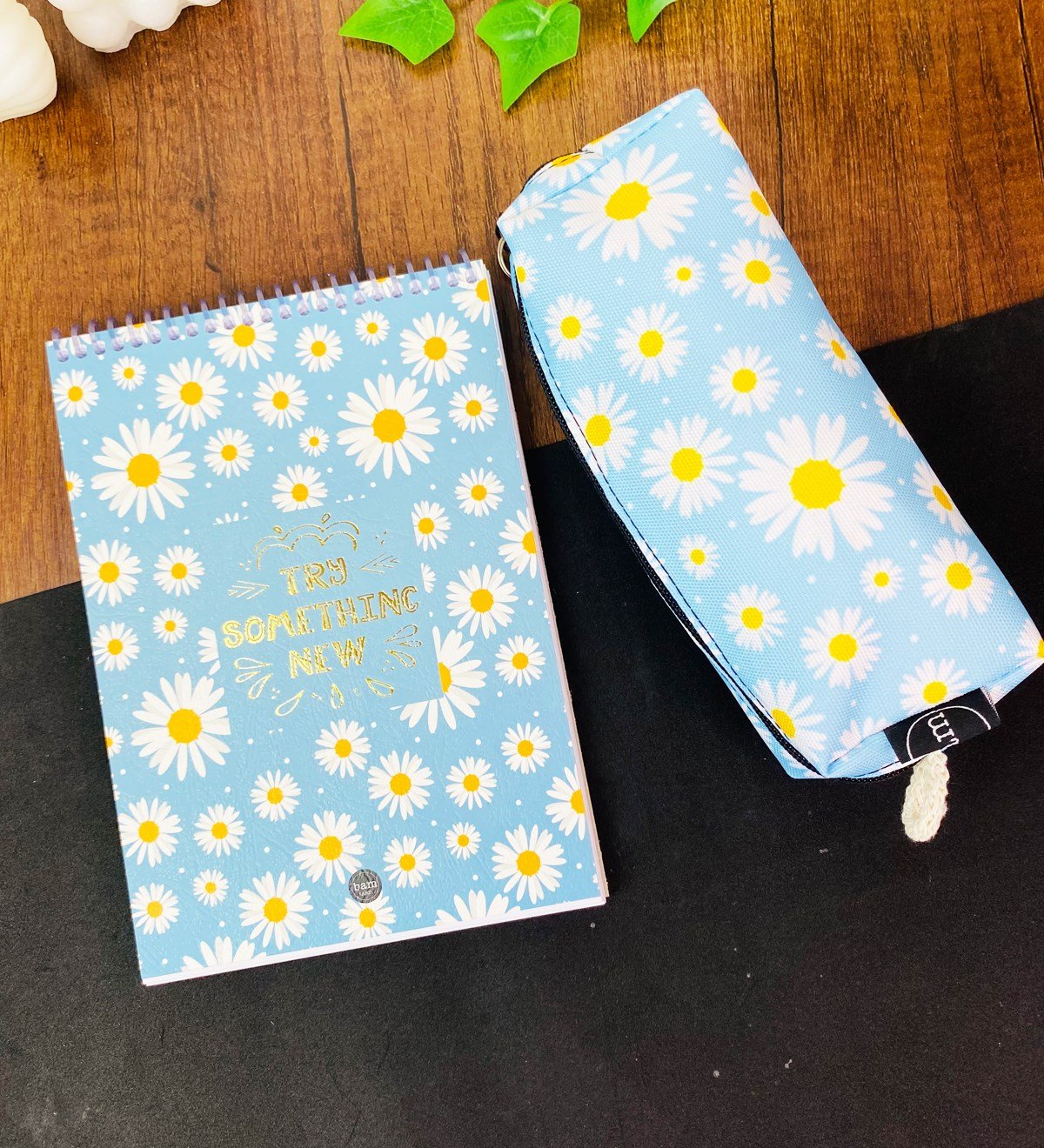 Mavi Papatya Tasarımlı Sketch Book Ve Sosis Kalemlik SetgiftmodaGmhs101772