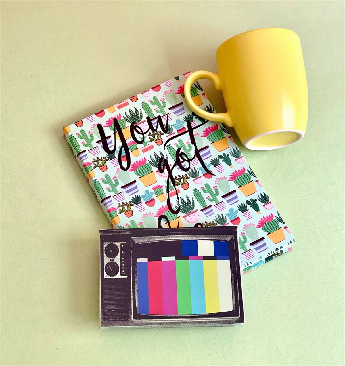 Nostaljik Tv Tasarımlı Mini Albüm Sarı Bulut Kupa Ve Kaktüs Motto Tasarımlı Defter SetgiftmodaGmhs100956