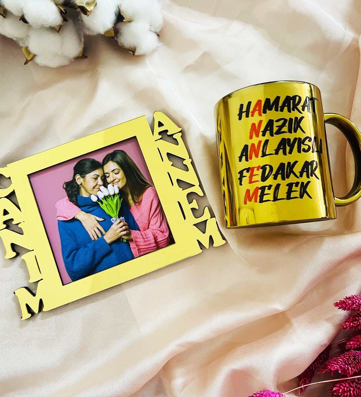  Kişiye Özel Canım Annem Fotoğraf Standlı Mdf Gold Çerçeve Ve Gold Kupa SetgiftmodaGmhs101629