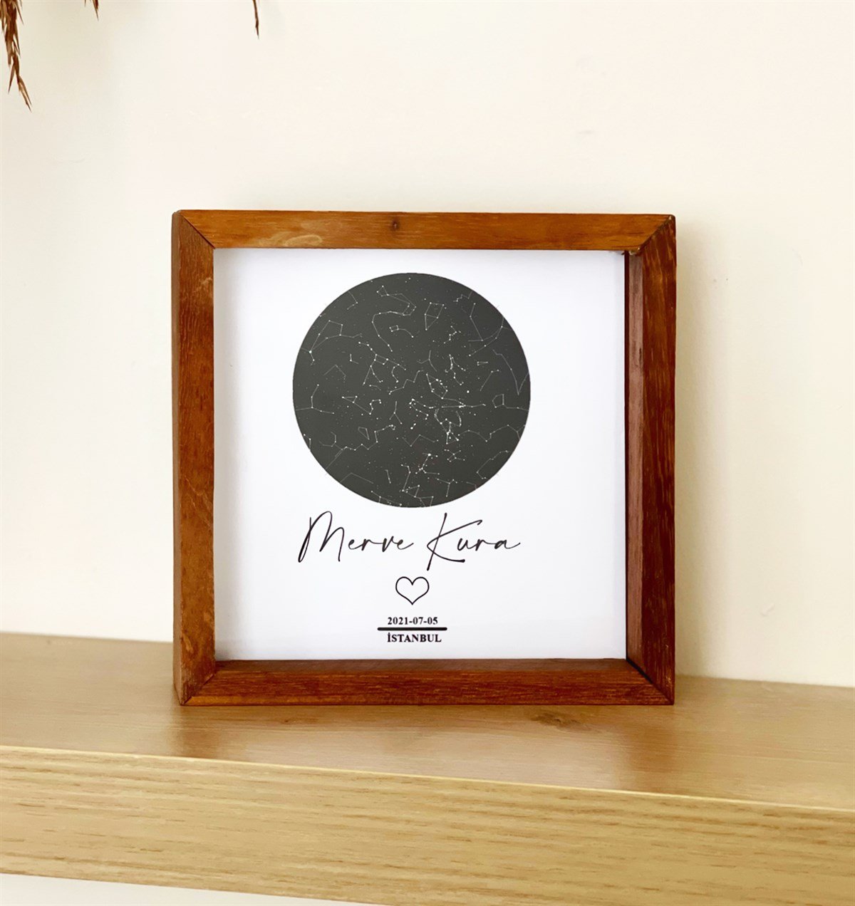 Kişiye Özel Yıldız Haritası Tasarımlı Ahşap Çerçeve Ajanda Ve Kutulu Kupa Hediye SetiGiftmodaGmhs100879