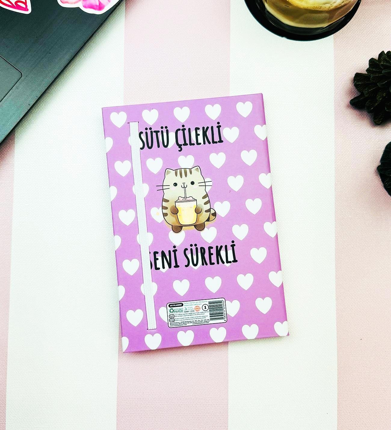 Sütü Çilekli Seni Sürekli Yeni Nesil Masa Üsü Planner Ve Lastikli Defter SetgiftmodaGmhs102012