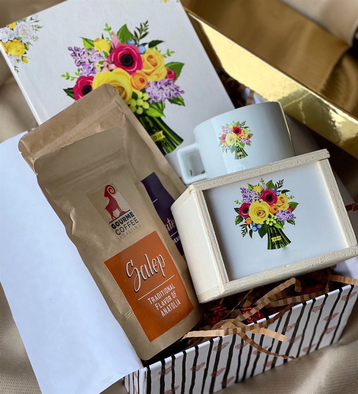 Best Mom Tasarımlı Kutulu Kupa Ajanda Sahlep Ve Sıcak Çikolata Anneler Günü Hediye SetigiftmodaGmhs100588