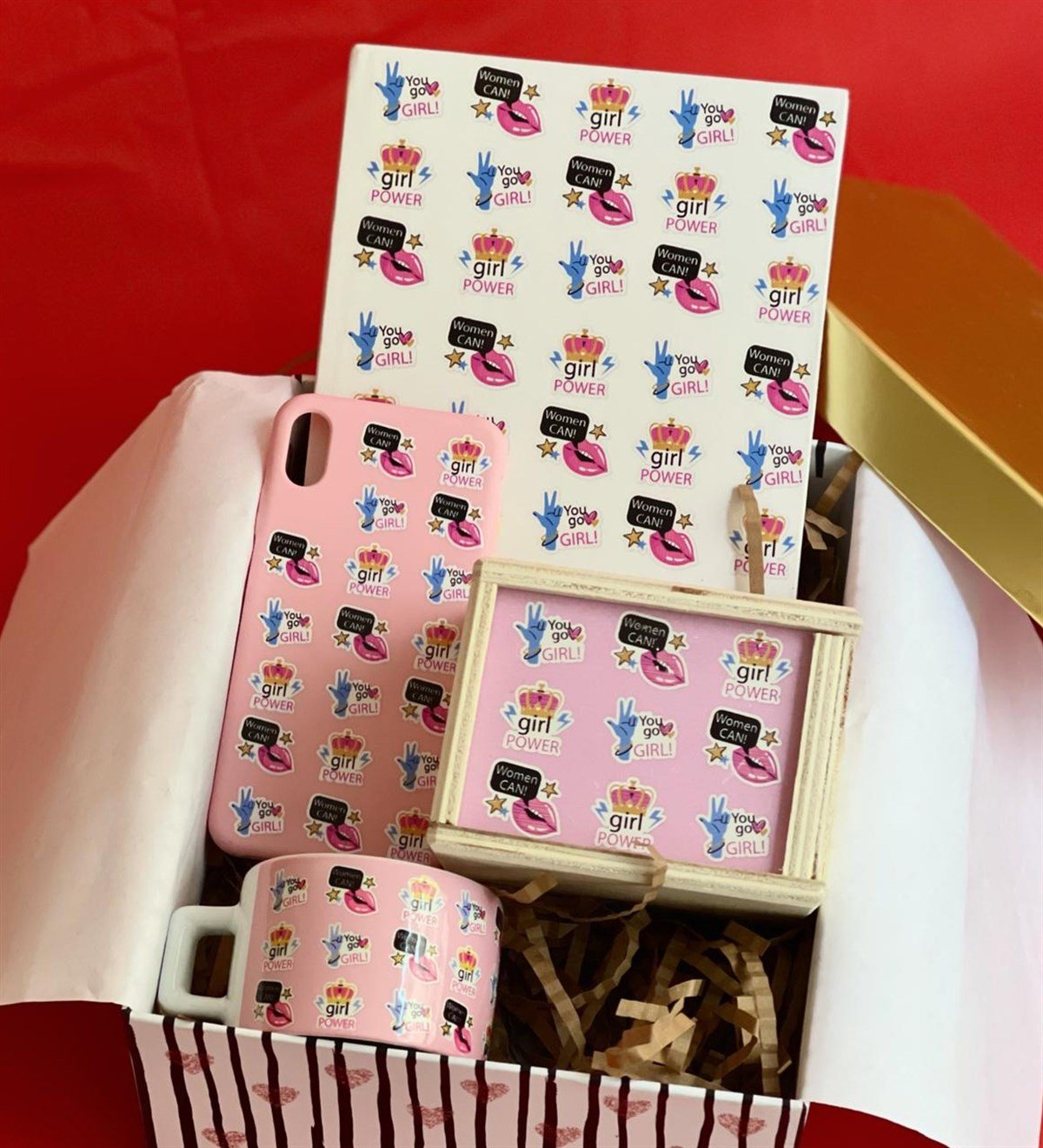 Iphone Telefon Kılıflı Women Can Tasarımlı Kadınlara Özel Hediye SetiGiftmodaGmhs100437