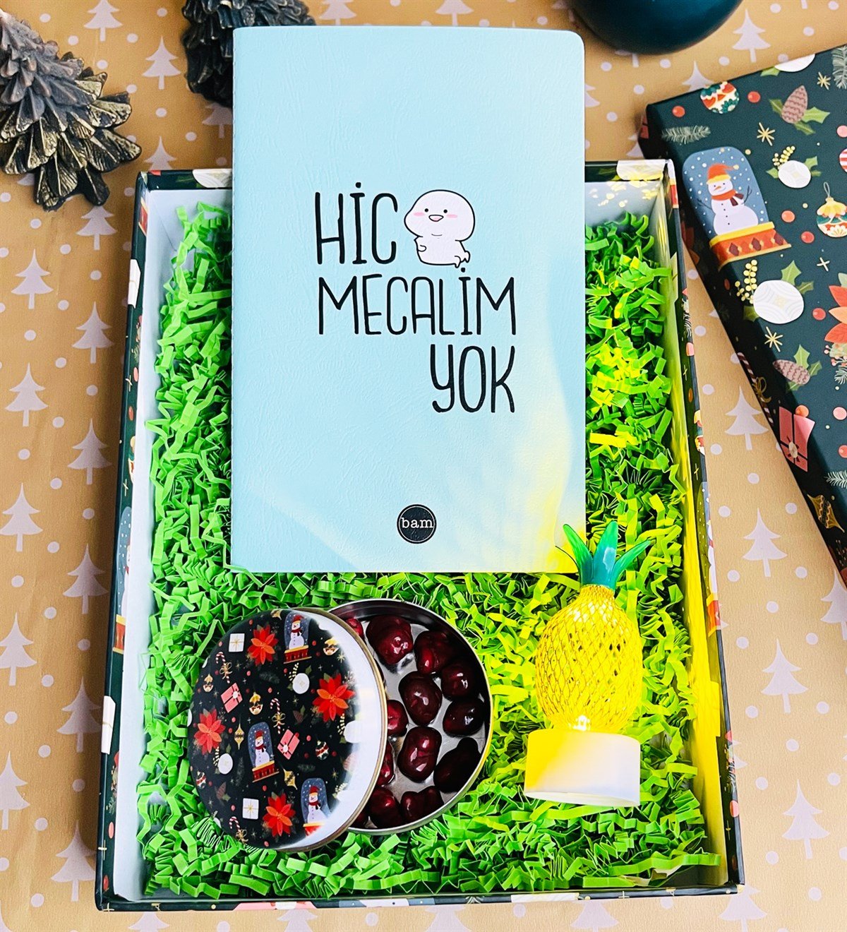 Hiç Mecalim Yok Drajeli Kırmızı Yılbaşı Hediye SetigiftmodaGmhs101852