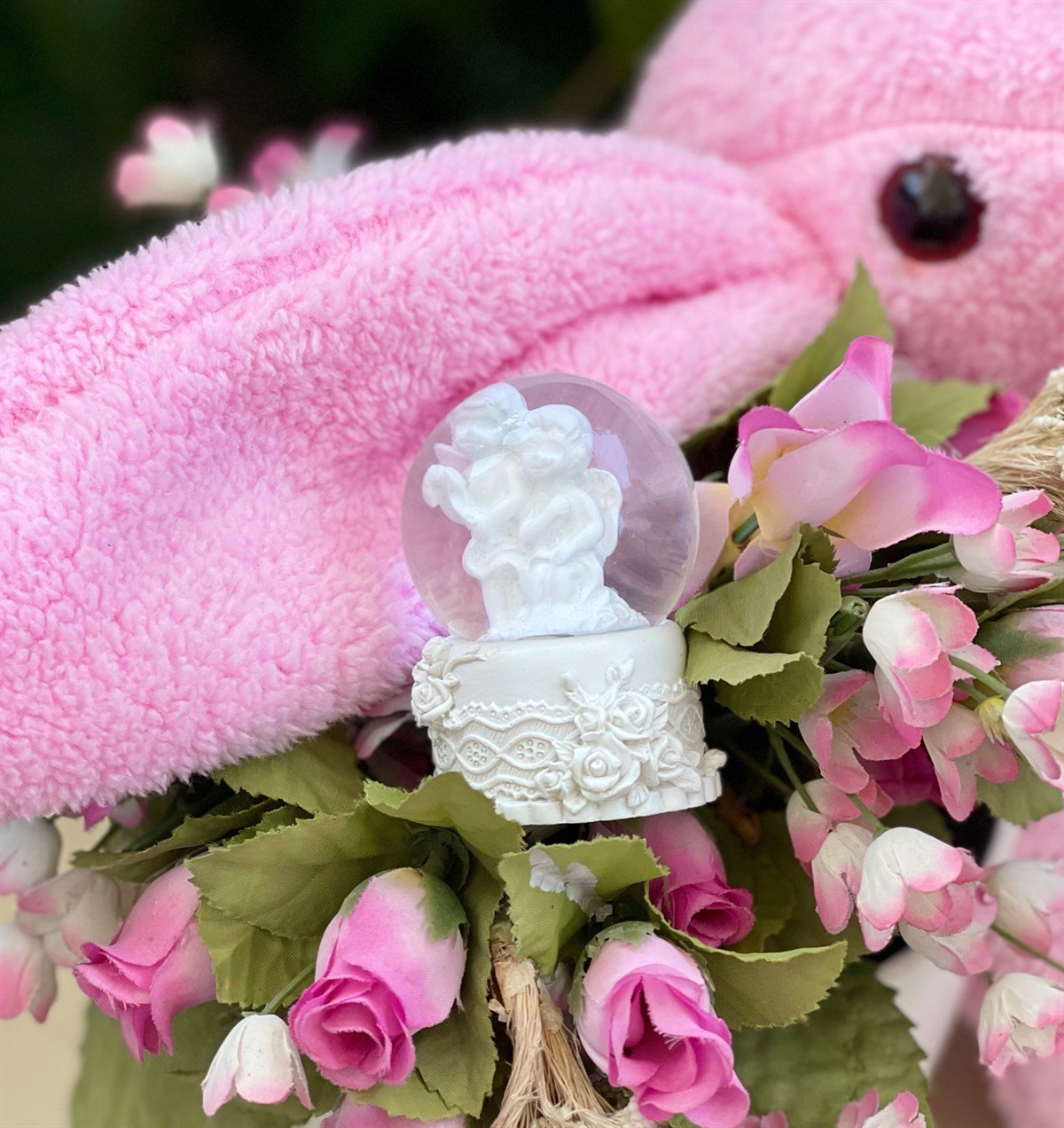 Sevimli Pembe Peluş Tavşan Ve Mini Beyaz Melek Kar Küresigiftmoda Gmhs100852