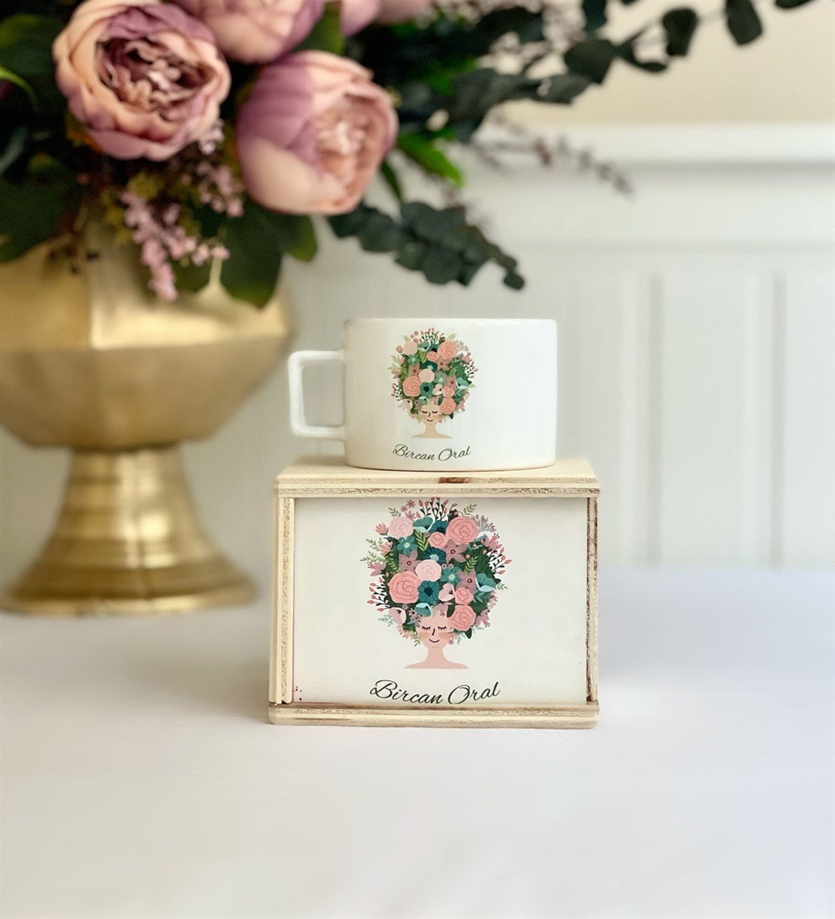 Kişiye Özel Çiçek Kadın Tasarımlı Kutulu Kupa Ve Tarihsiz AjandaGiftmoda Gmhs100463