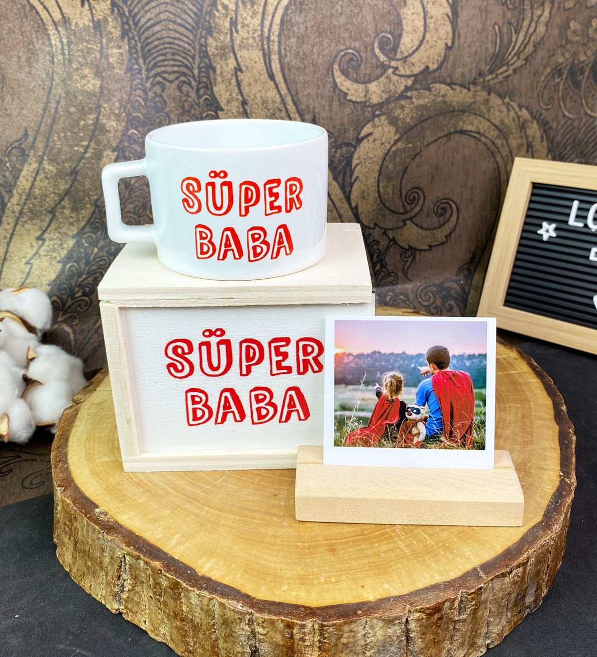 Süper Baba Tasarımlı Kutulu Kupa Ve Ahşap Fotoğraf Tutucu SetgiftmodaGmhs101739