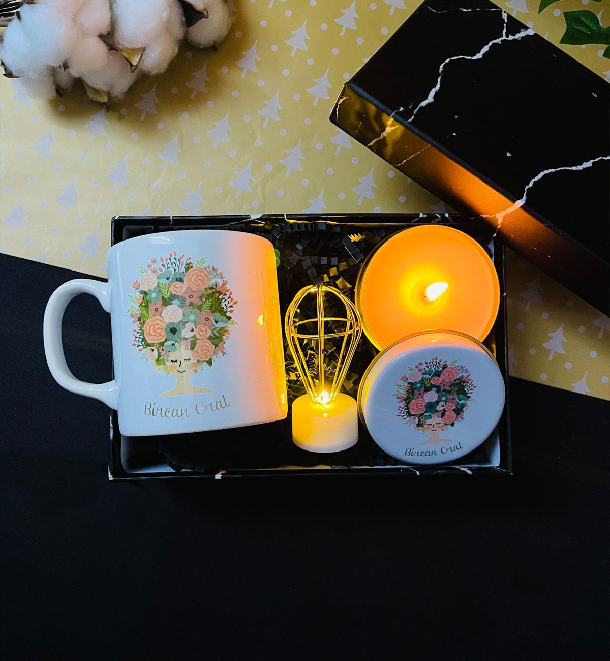 Kişiye Özel Çiçek Kadın Tasarımlı Kupa Kokulu Cam Mum Ve Mini Elmas Lamba Hediye SetigiftmodaGmhs100435