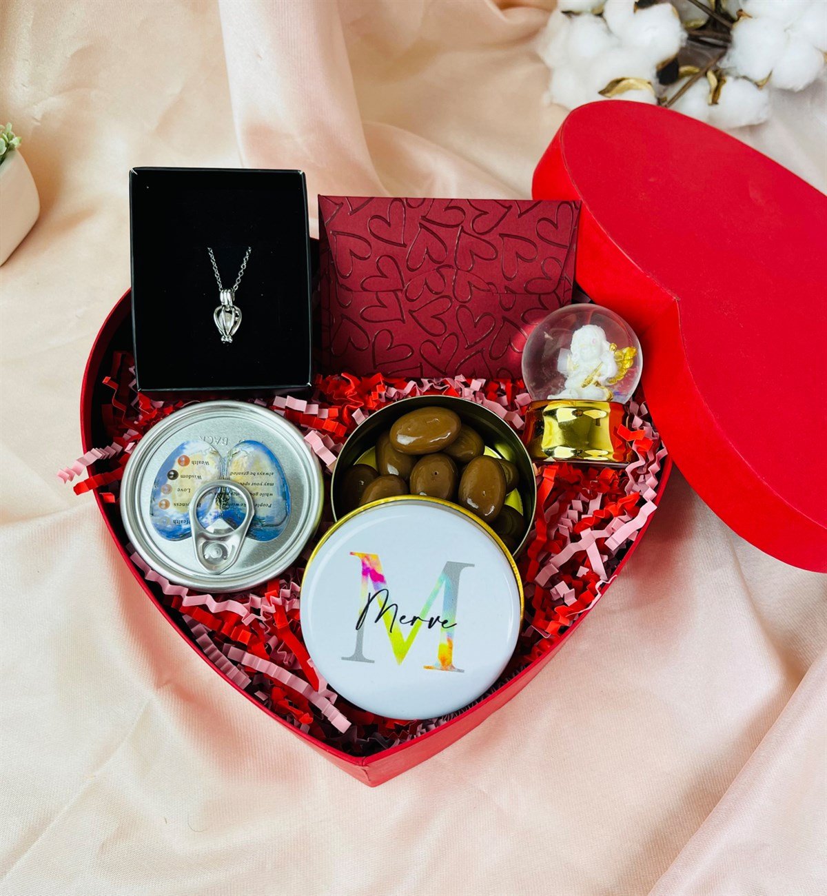 Kişiye Özel Love Blast Tasarımlı Sevgiliye Hediye SetigiftmodaGmhs101553