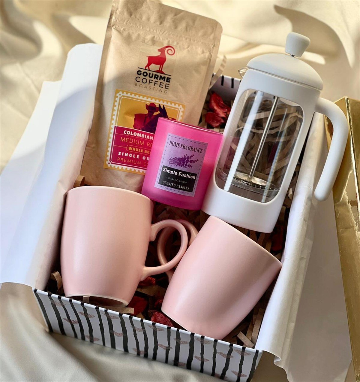 Pembe 2'li bulut Kupa Beyaz French Press Filtre Kahve Ve Kokulu Mum SetgiftmodaGmhs100745