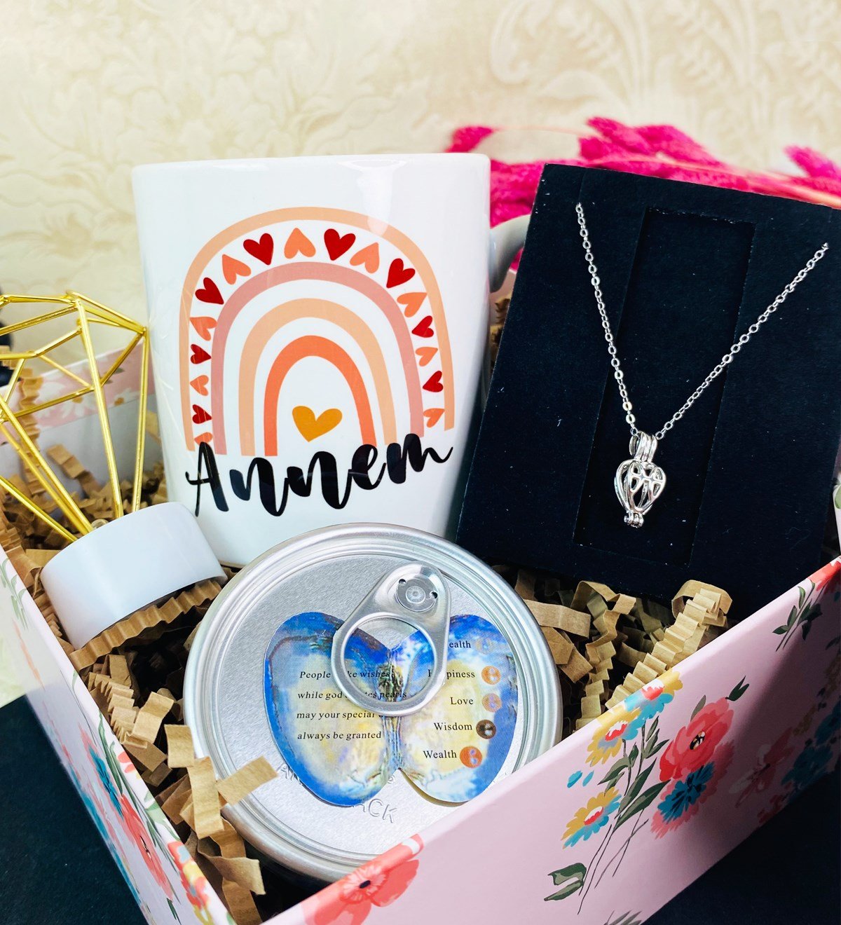 Gökkuşağı Anne Tasarım Kupalı Ve İnci Kolyeli Mini Hediye SetigiftmodaGmhs101637
