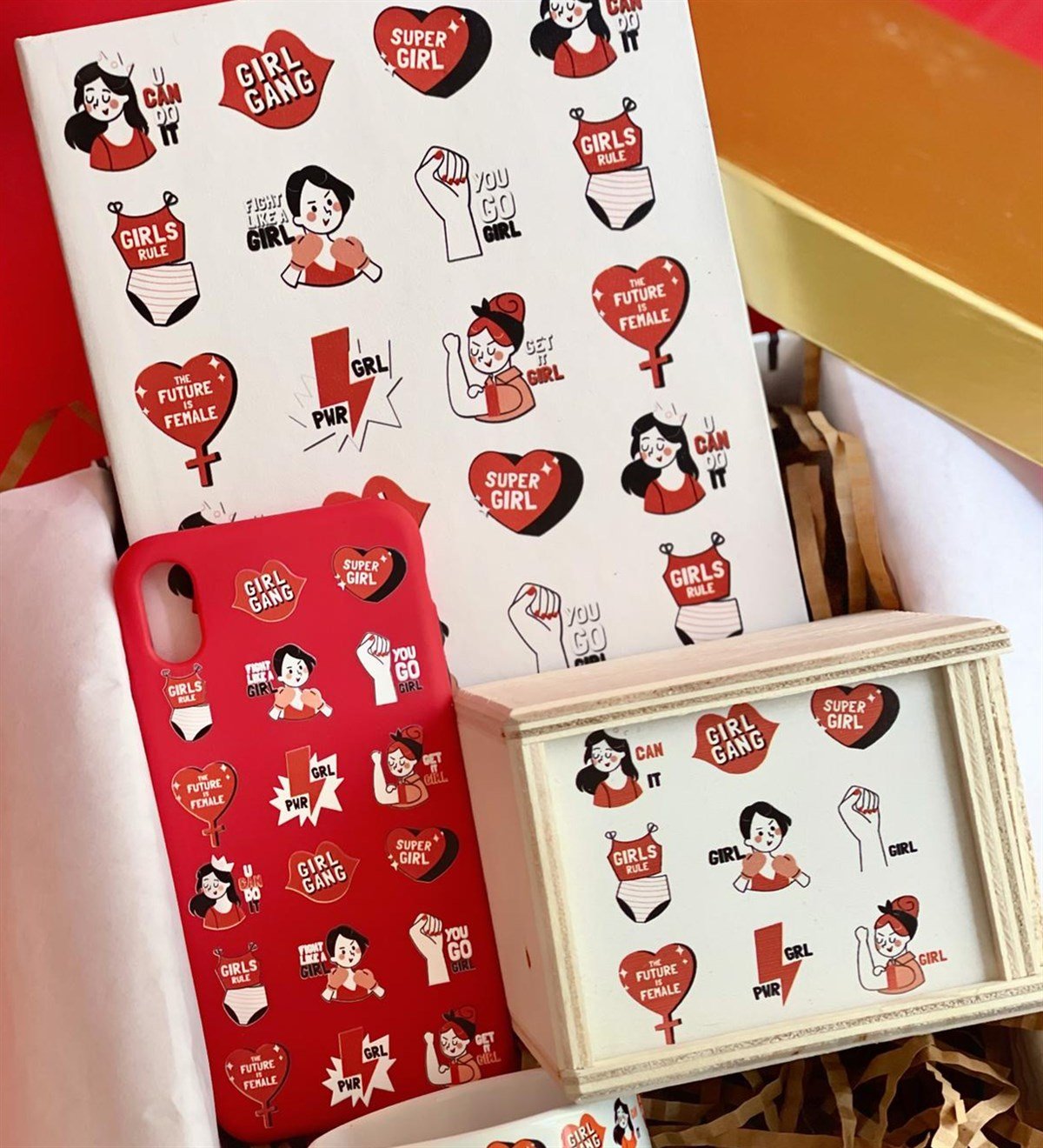 Iphone Telefon Kılıflı Girl Gang Tasarımlı Kadınlara Özel Hediye SetiGiftmodaGmhs100440