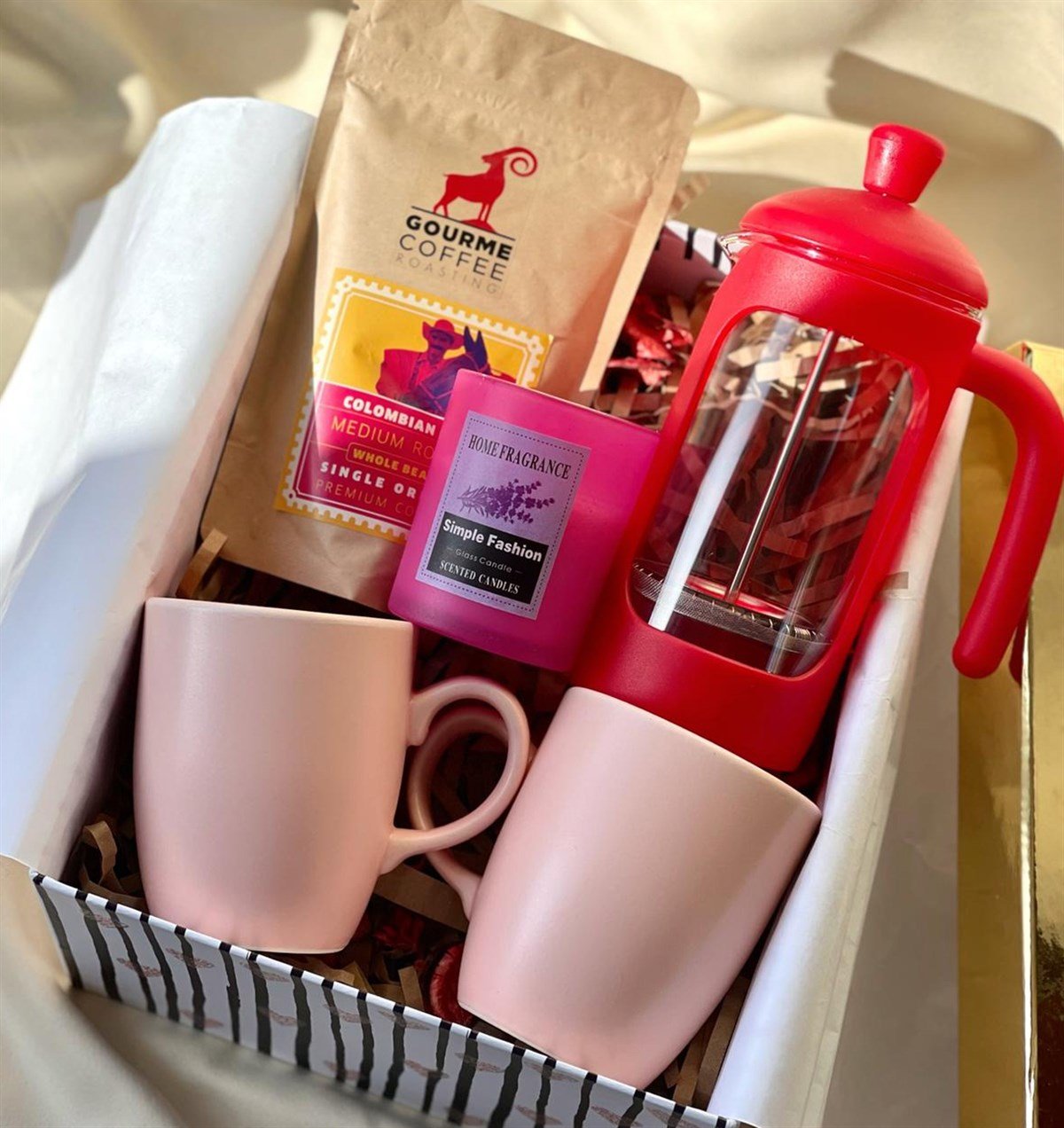 Pembe 2'li bulut Kupa Kırmızı French Press Filtre Kahve Ve Kokulu Mum SetgiftmodaGmhs100751