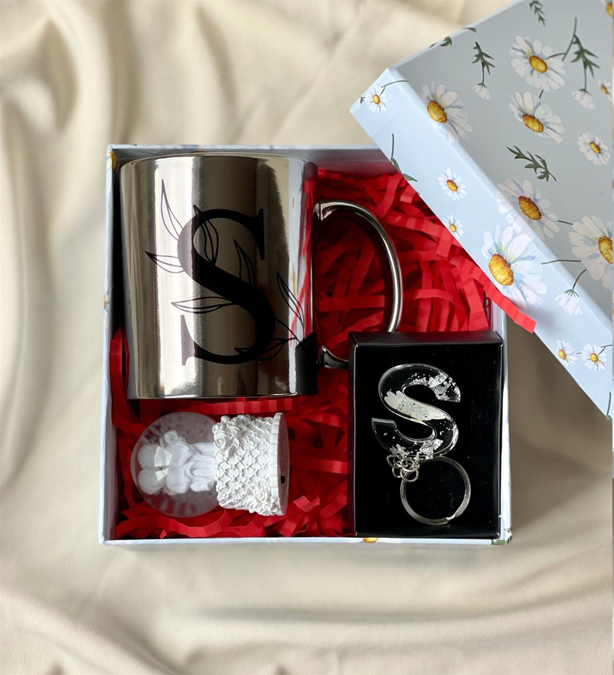 Özel Kutulu Gümüş Epoksi Anahtarlık Kupa Ve Mini Melek Kar Küresi Hediye SetigiftmodaGmhs100658