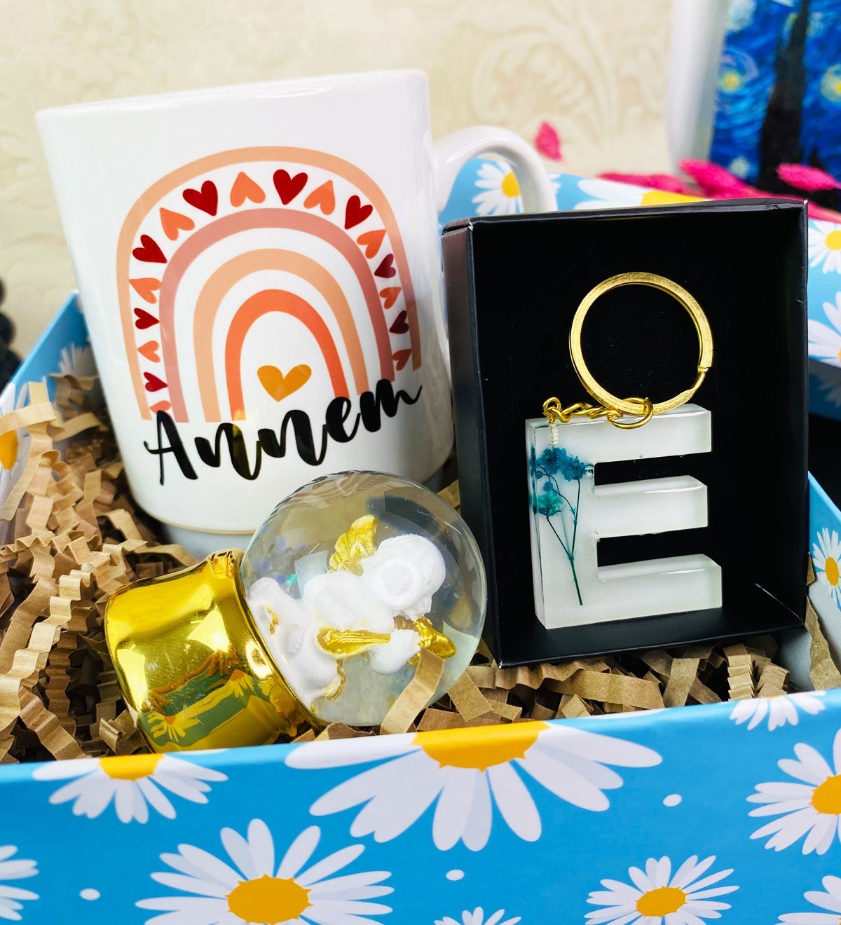 Çiçekli Epoksi Anahtarlık Ve Gökkuşağı Anne Tasarımlı Kupa SetgiftmodaGmhs101648