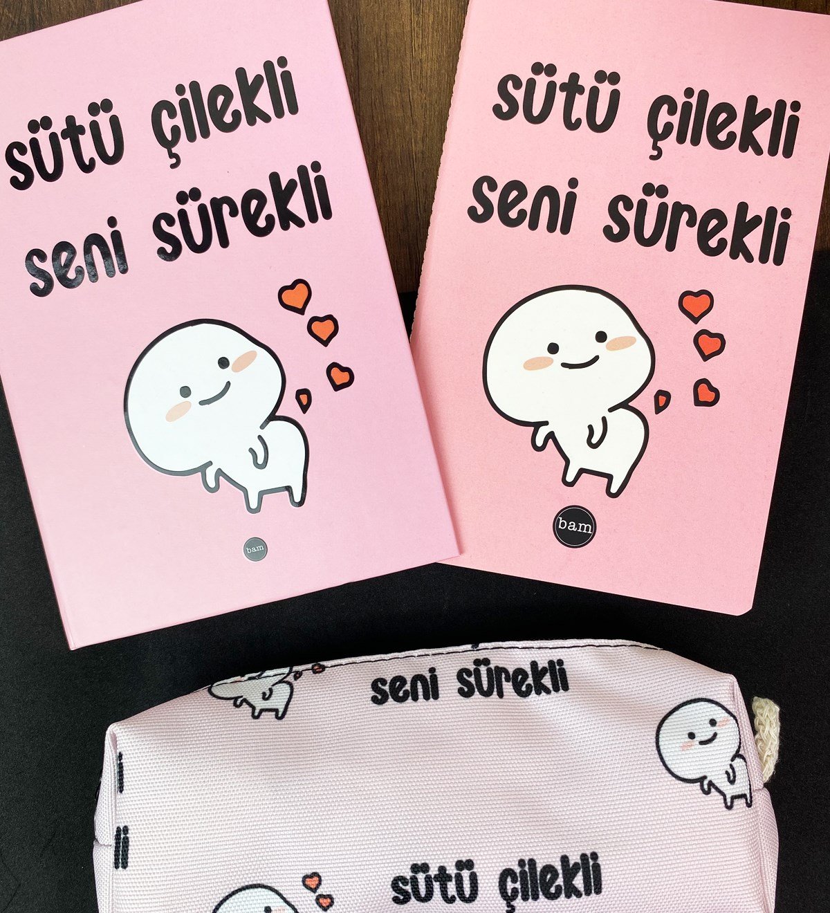 Sütü Çilekli Seni Sürekli Tasarımlı Kırtasiye SetigiftmodaGmhs101778