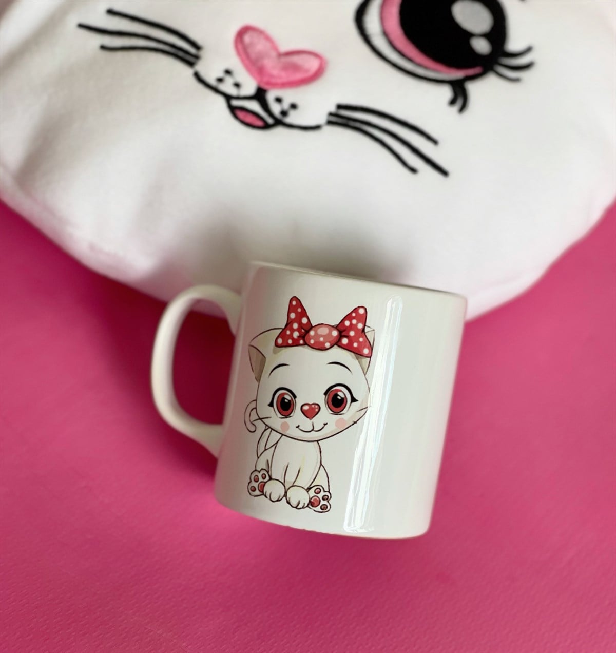Sevimli Pembe Kedi Tasarımlı Peluş Yastık  Ve Kupa SetGiftmodaGmhs100817-Gmy100015