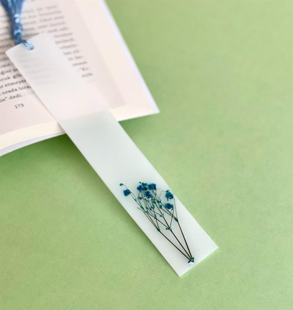 Özel Gerçek Kurutulmuş Çiçekli Beyaz Epoksi Kitap AyracıgiftmodaGman100013