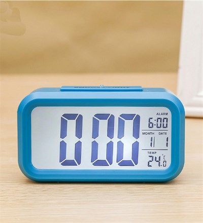 Işıklı ve Termometreli Dijital Masa Saati