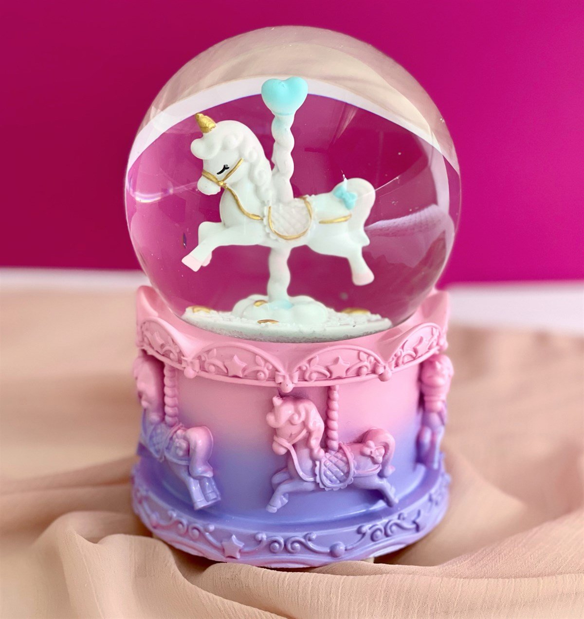 Unicorn Atlı Karınca Işıklı Büyük Boy Kar KüresigiftmodaGM-4273