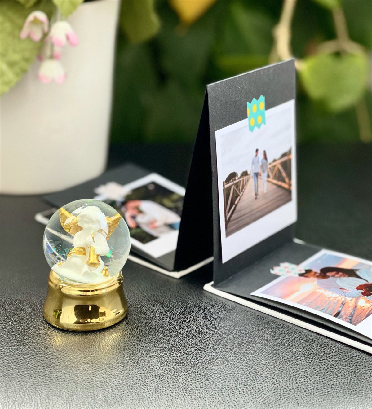 Kişiye Özel 6 Fotoğraflı Best Friends Forever Tasarımlı Mini Albüm Ve Altınyaldzlı Mini Kar Küresi SetGiftmodaGmhs100058