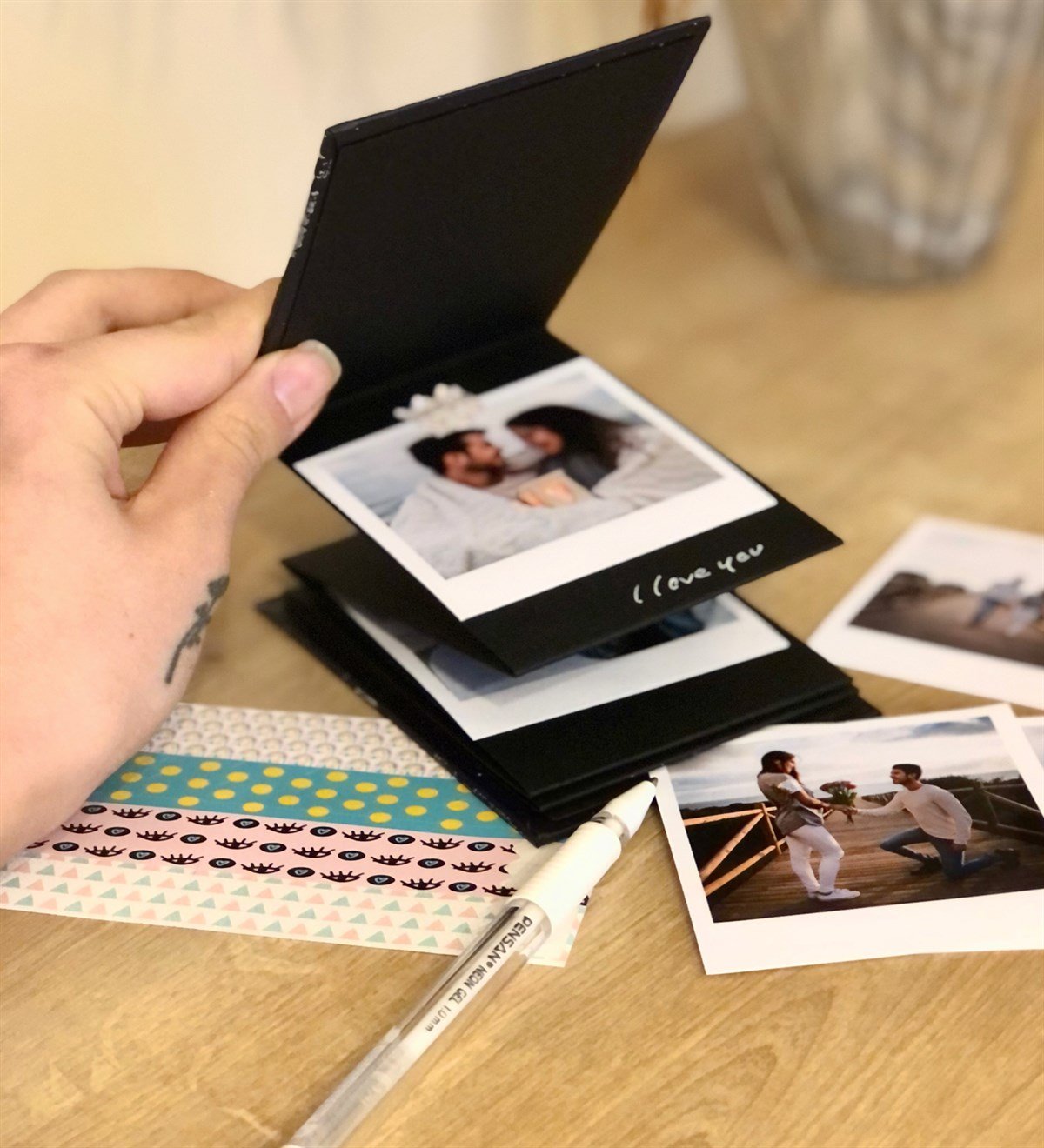 Kişiye Özel 6 Fotoğraflı Emc2 Tasarımlı Mini Albüm GiftmodaGmab100013