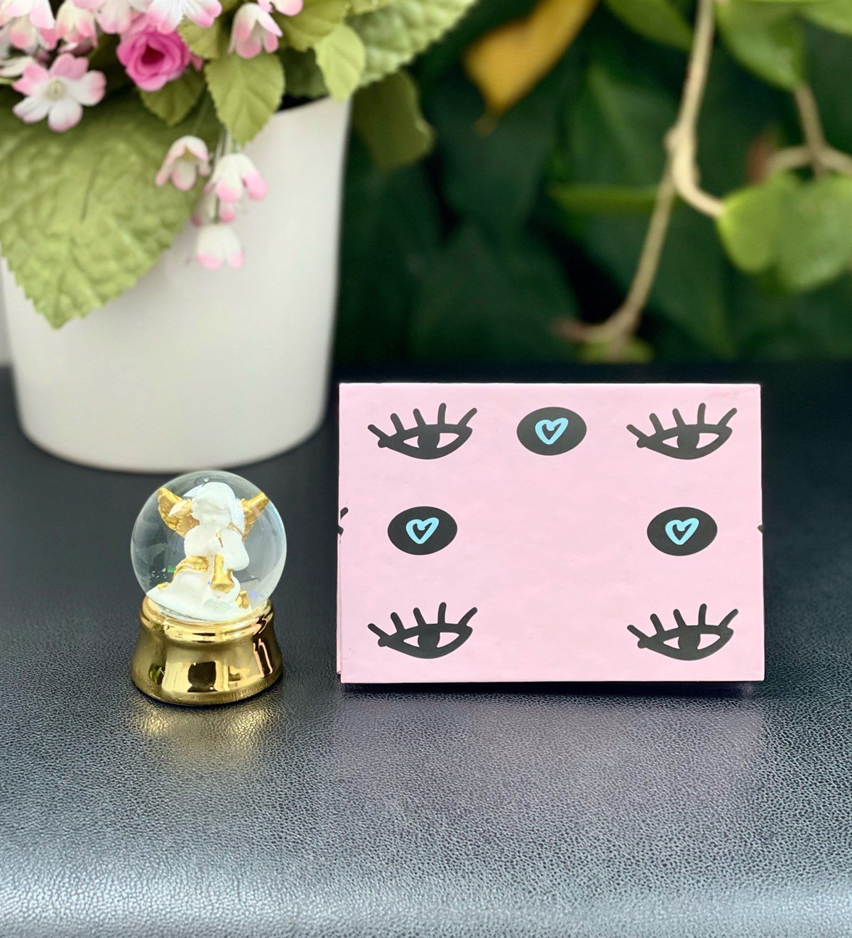 Kişiye Özel 6 Fotoğraflı Nazar Göz Tasarımlı Mini Albüm Ve Altınyaldzlı Mini Kar Küresi SetGiftmodaGmhs100055