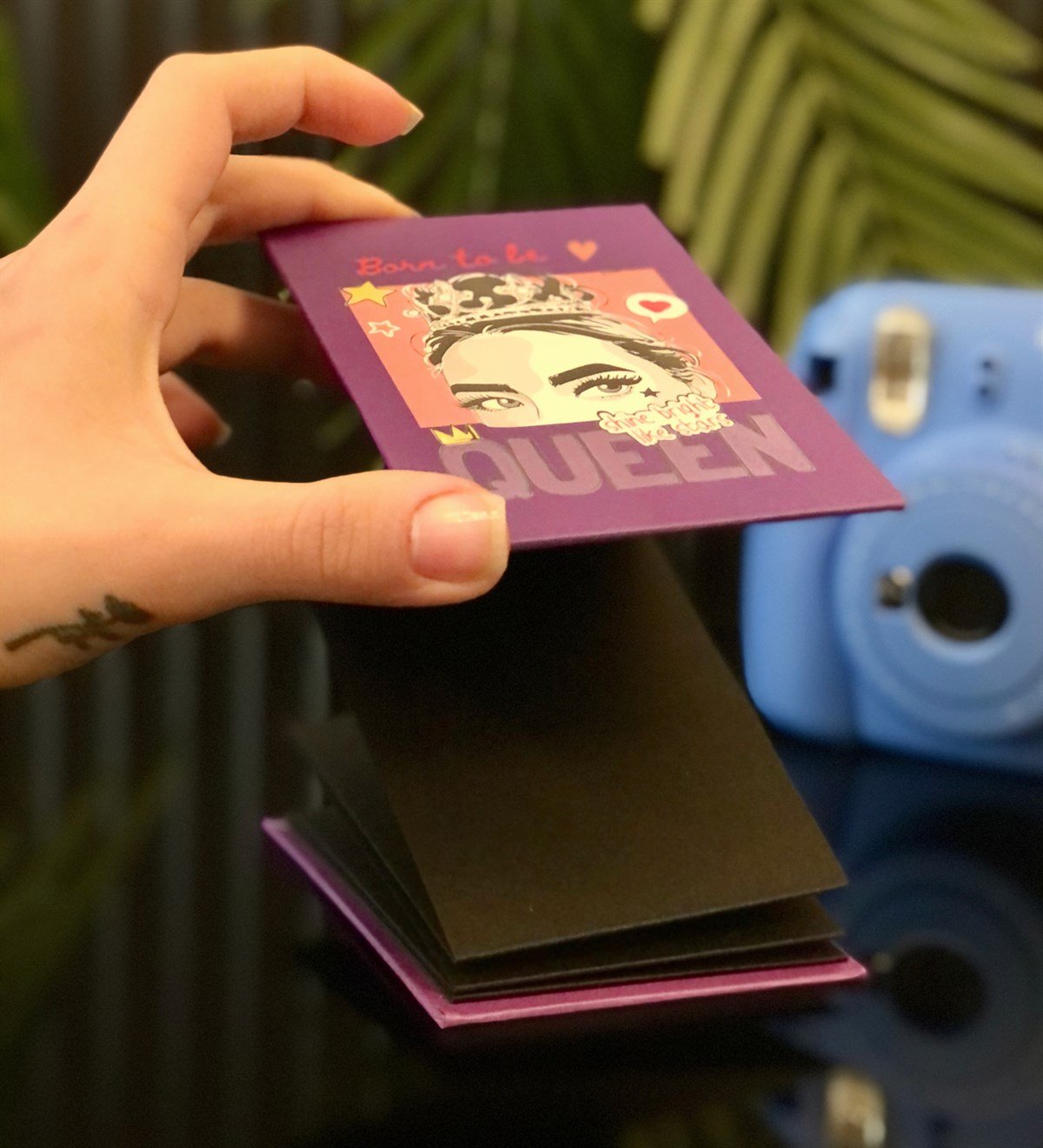 Kişiye Özel 6 Fotoğraflı Pink Queen Tasarımlı Mini Albüm GiftmodaGmab100020