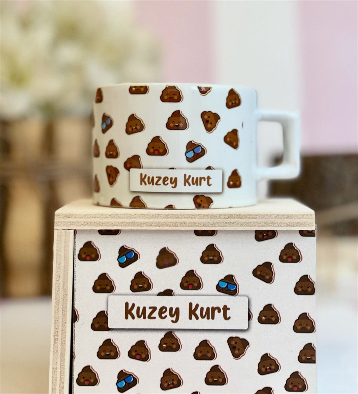 Kişiye Özel Poo Tasarımlı Kutulu KupaGiftmodaGmkp100069