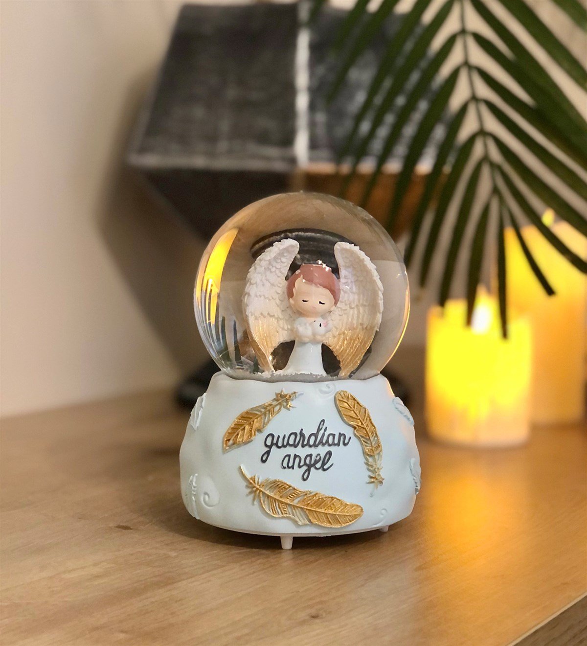Koruyucu Melek Işıklı Müzikli Orta Boy Kar KüresiGiftmodaGM-4113