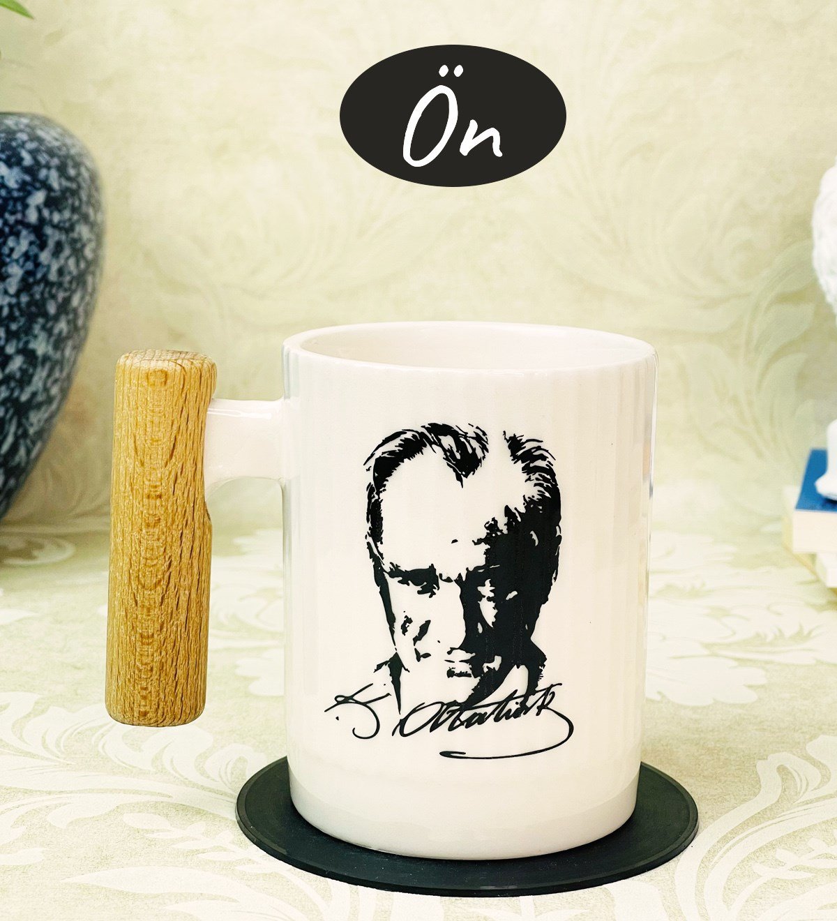 Ahşap Kulplu M.Kemal Atatürk Ve Türk Bayrağı Tasarımlı Seramik KupagiftmodaGmkp100320