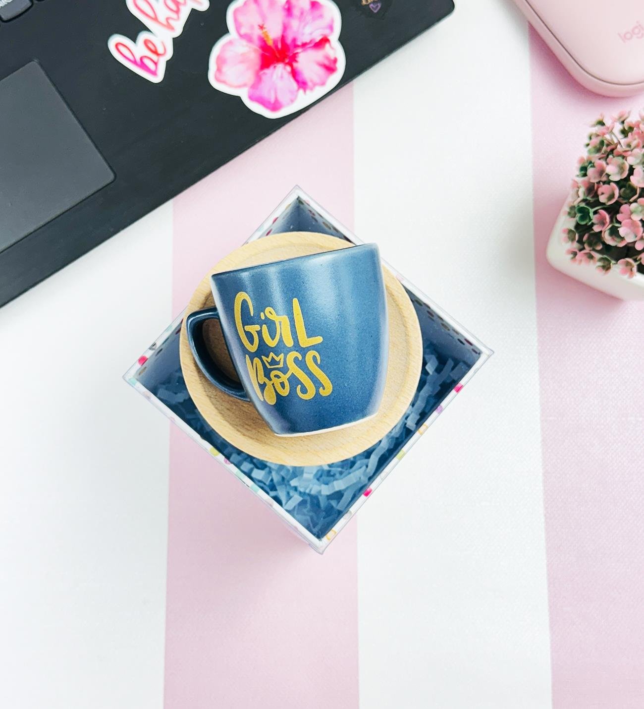 Özel Kutulu Girl Boss Ahşap Tabaklı Türk Kahvesi FincanıgiftmodaGmkp100633