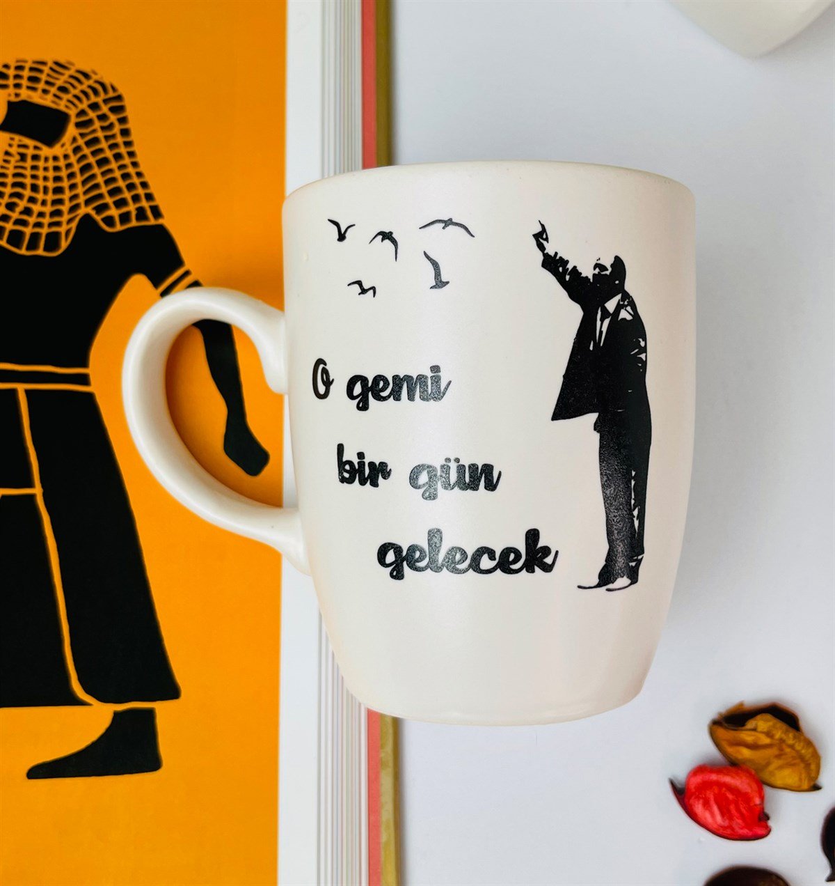 O Gemi Bir Gün Gelicek Tasarımlı 9 Cm Kupa BardakgiftmodaGmkp100310