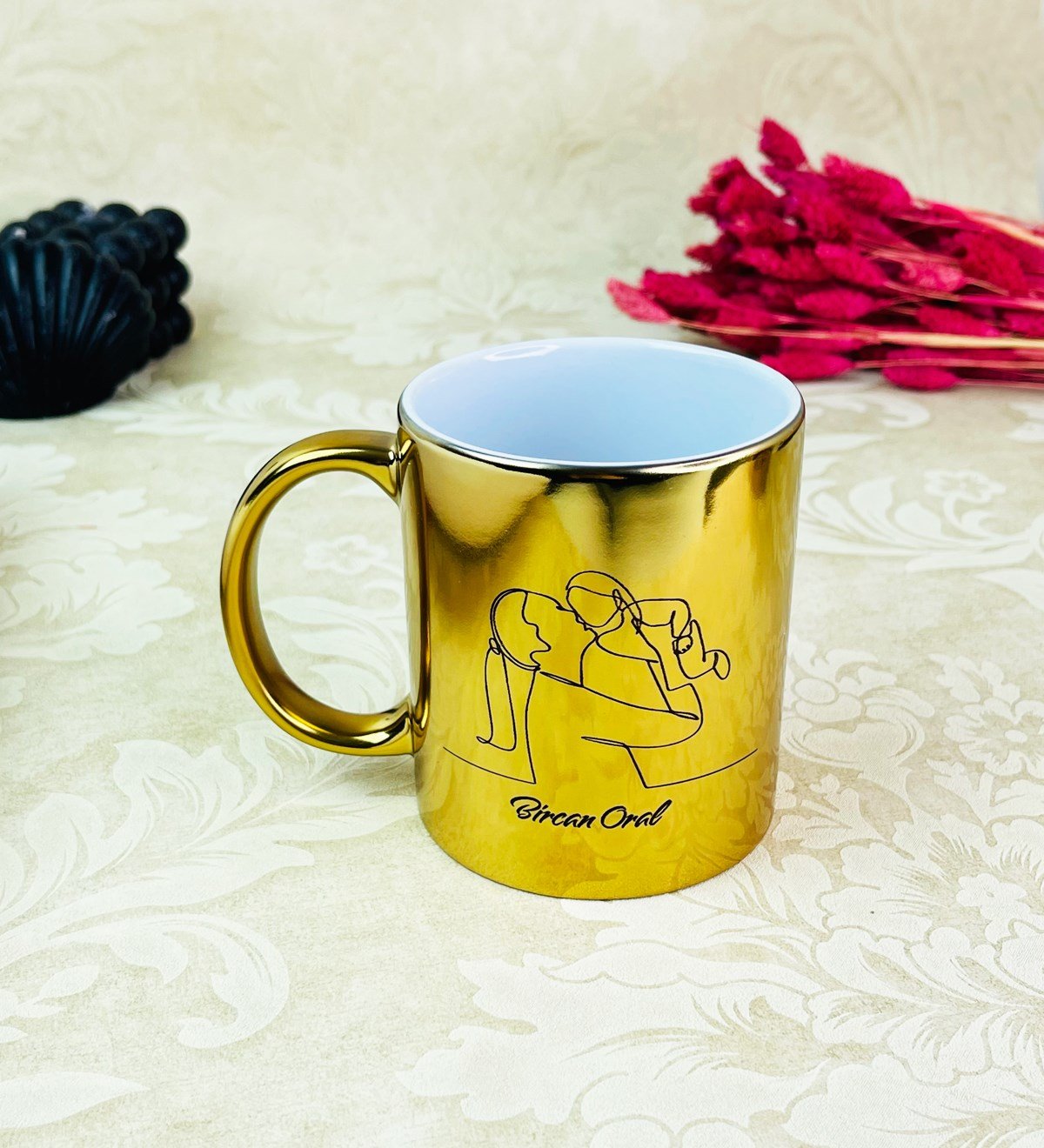 Kişiye Özel Çizgi Anne Kız Çocuk Tasarımlı Gold KupagiftmodaGmkp100551
