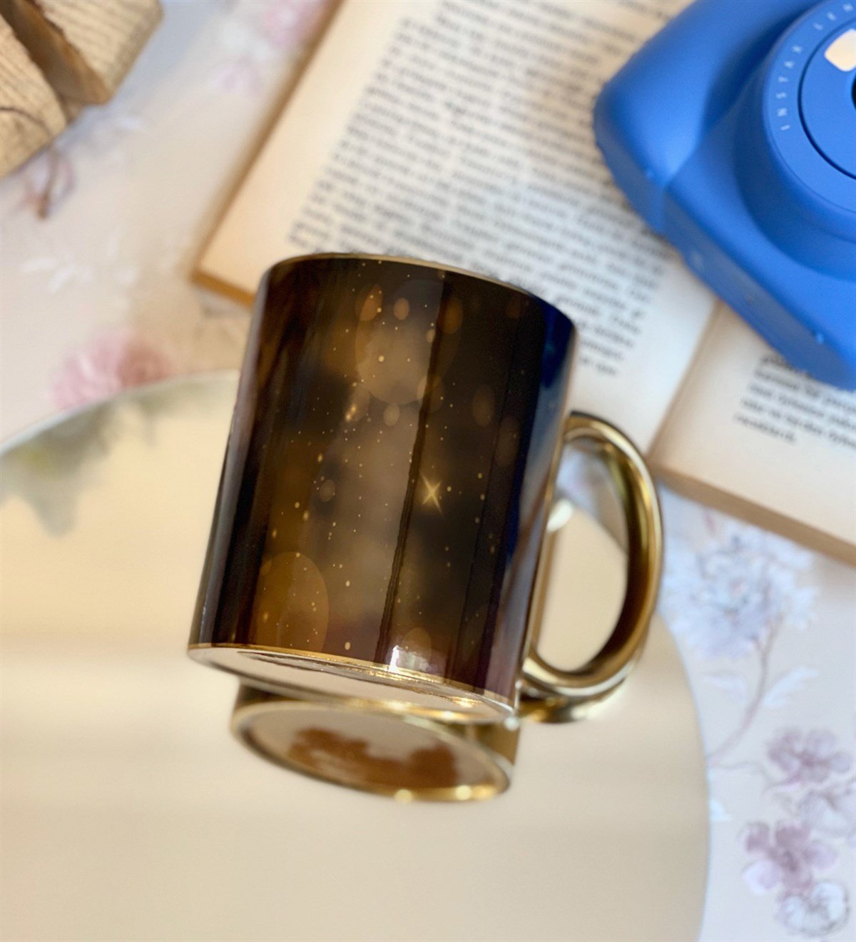 Lost İn Space Tasarımlı Gold KupaGiftmodaGmkp100108