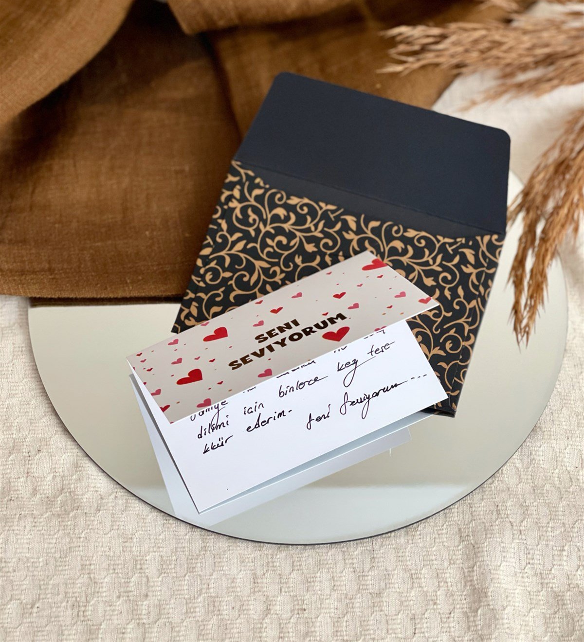 Seni Seviyorum Tasarımlı Gold Siyah Zarflı Mesaj KartıgiftmodaGmmsj00002