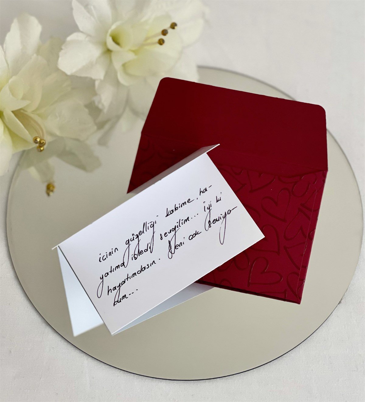Beyaz Tasarımlı Kalp Desen Zarflı Mesaj KartıgiftmodaGmmsj00022