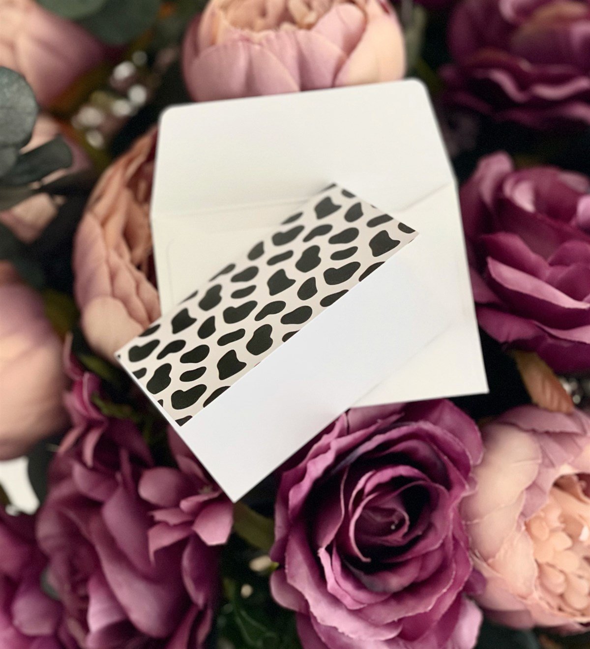 Dana Tasarımlı Beyaz Zarflı Mesaj KartıgiftmodaGmmsj00016