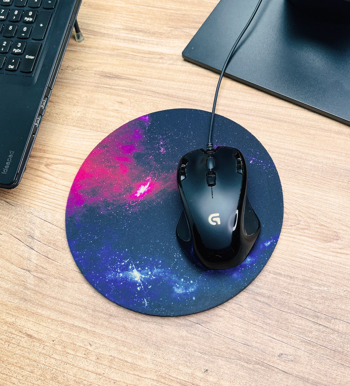 Space Tasarımlı Oval Mouse Pad	giftmodaGmms000009