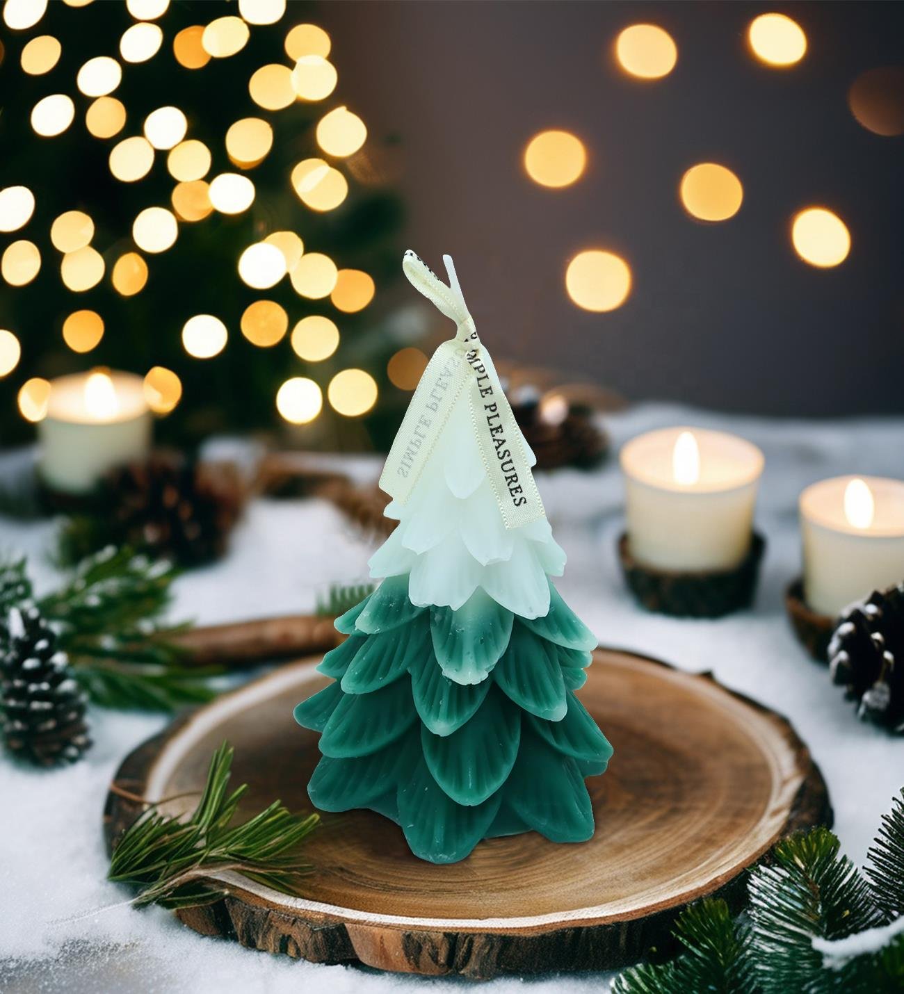 Çam Ağacı Şeklinde Dekoratif Renkli Mum – Yılbaşı TemalıgiftmodaBM-1725