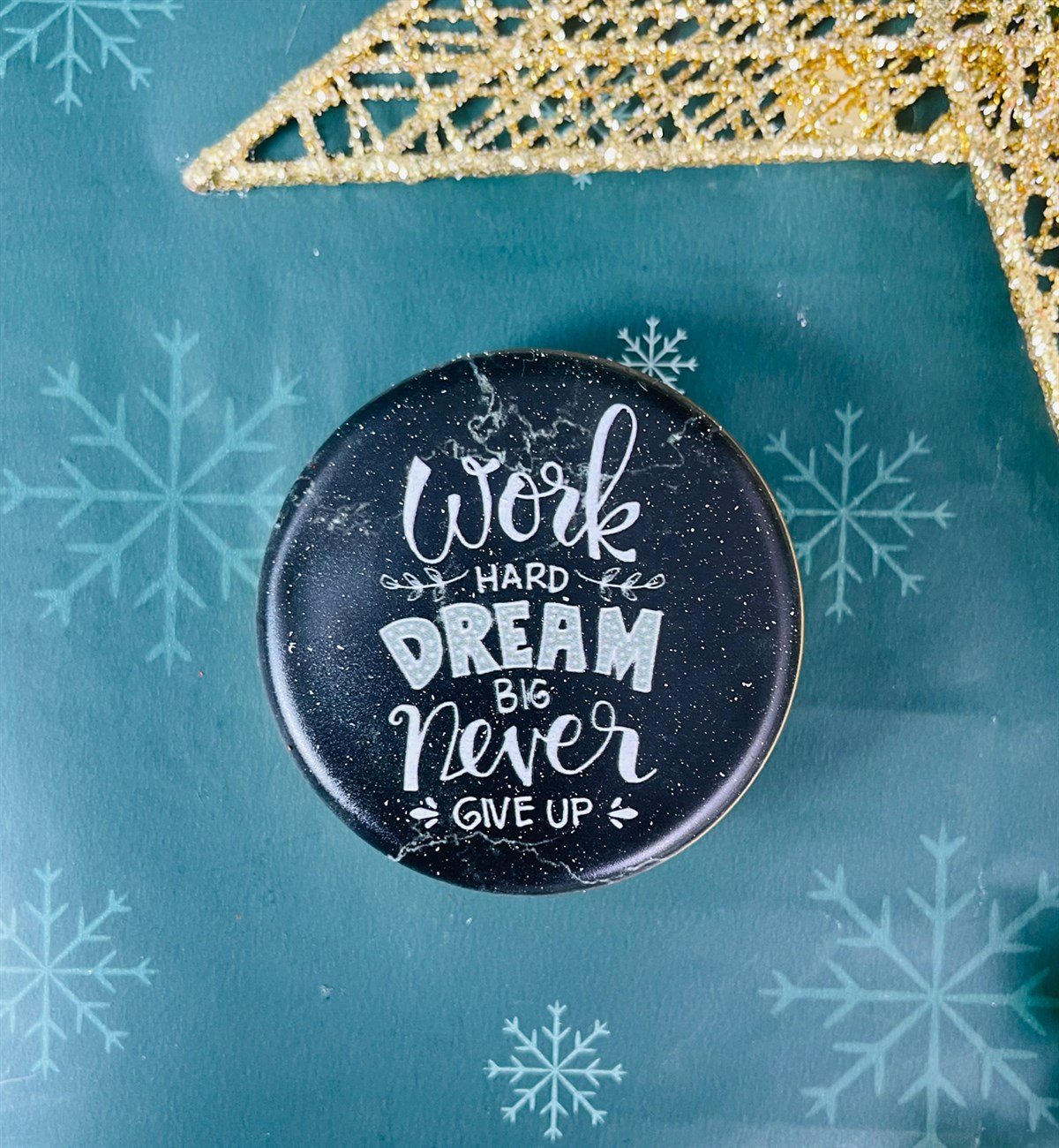 Work Hard Dream Tasarımlı Kokulu Teneke MumgiftmodaGmmum0009
