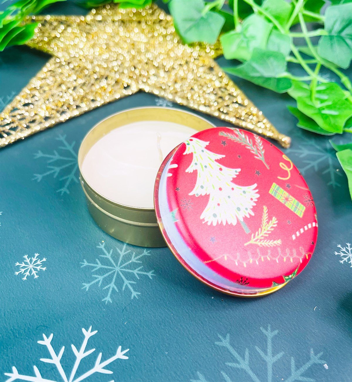 Kırmızı Yeni Yıl Tasarımlı Kokulu Teneke MumgiftmodaGmmum0016